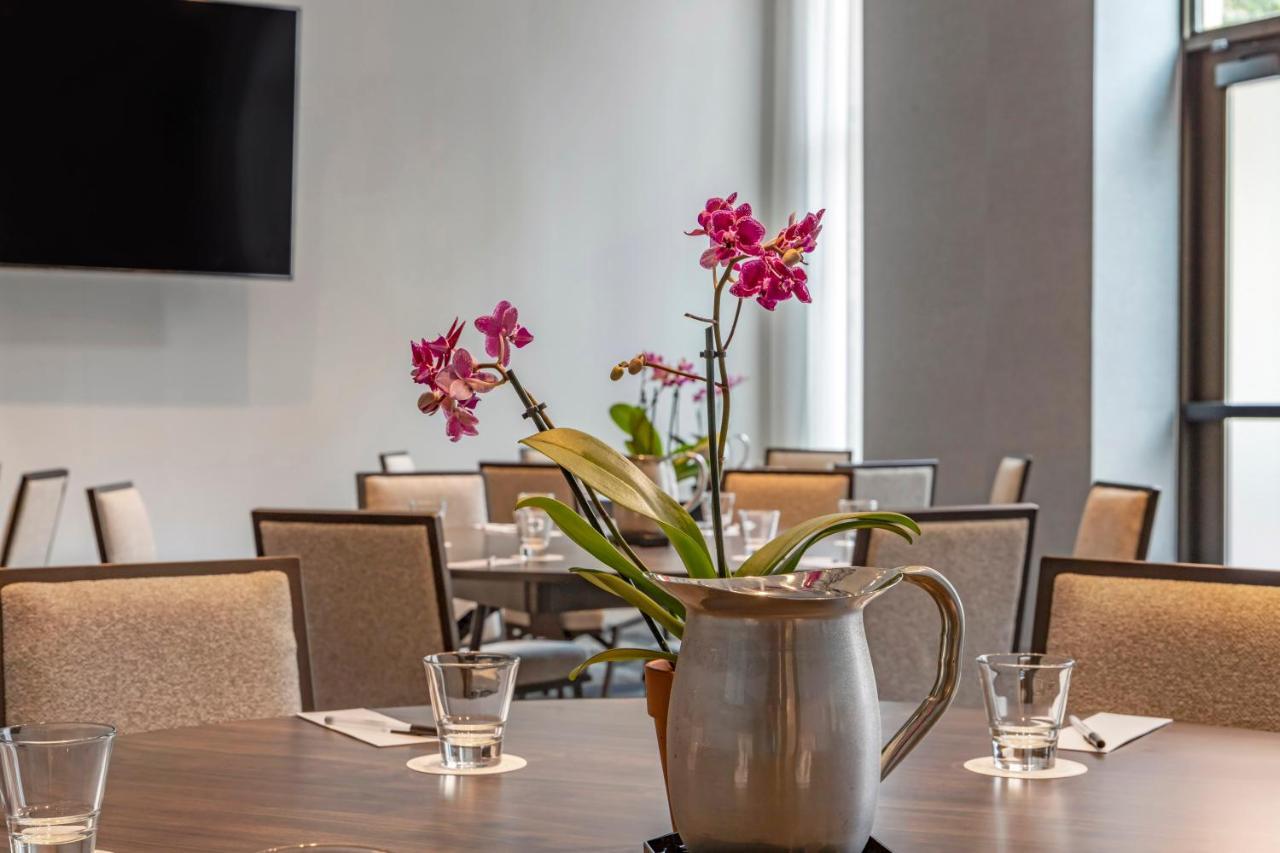 Cambria Hotel Savannah Downtown Historic District 외부 사진