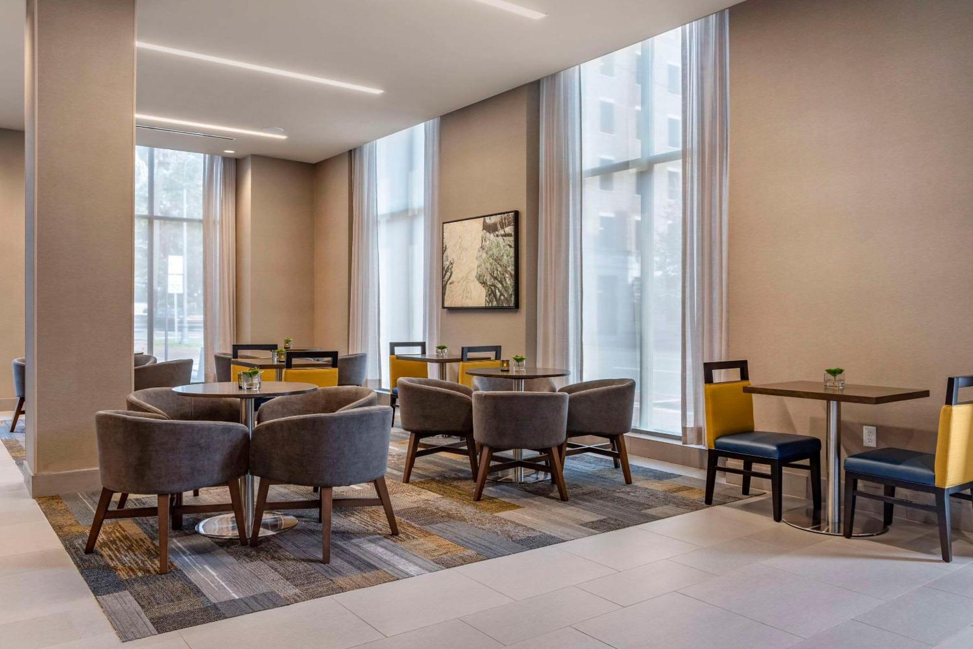 Cambria Hotel Savannah Downtown Historic District 외부 사진