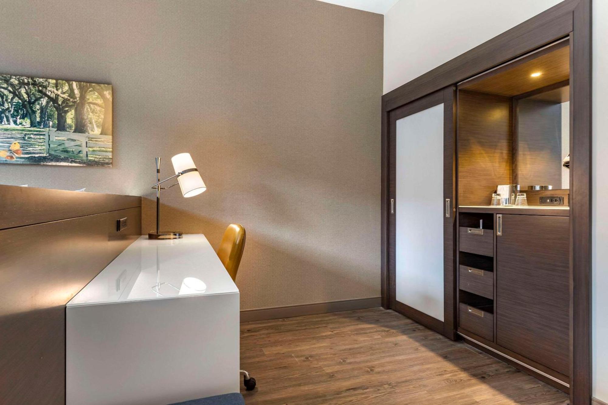 Cambria Hotel Savannah Downtown Historic District 외부 사진